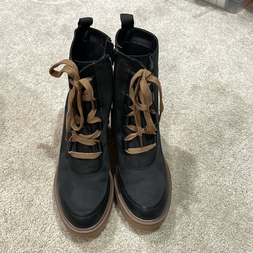 Black boots